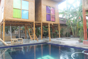  Little Woodstock Homestay  Матарам